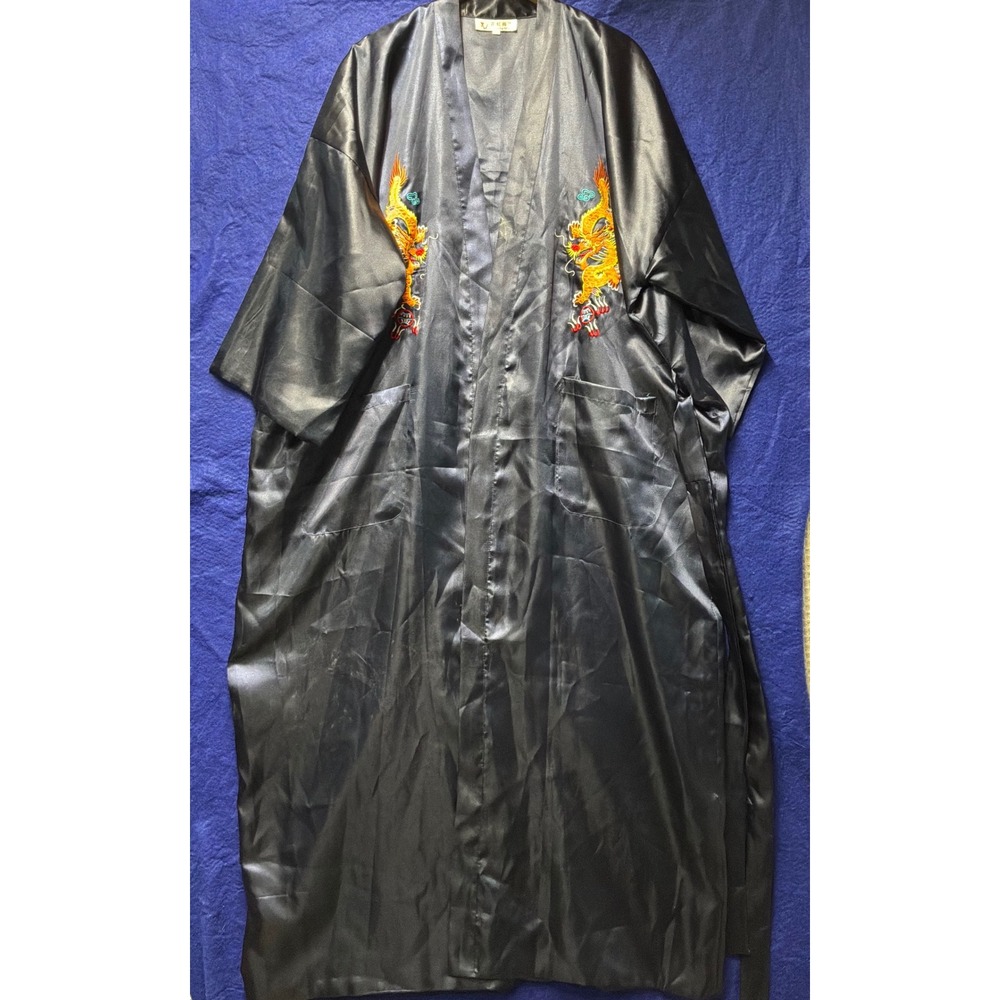 Dragoncore Mens HuahongMei Embroidered Dragon Satin Robe XXL Black